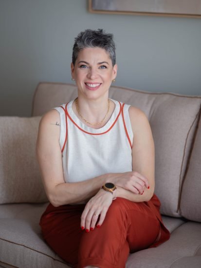 PSICOLOGA JULIA TARGA TRAUMA EMDR ORIENTAÇÃO PROFISSIONAL 2026 PSICOLOGIA ESPECIALISTA EM TRAUMAS VIVA MAIS PRESENTE